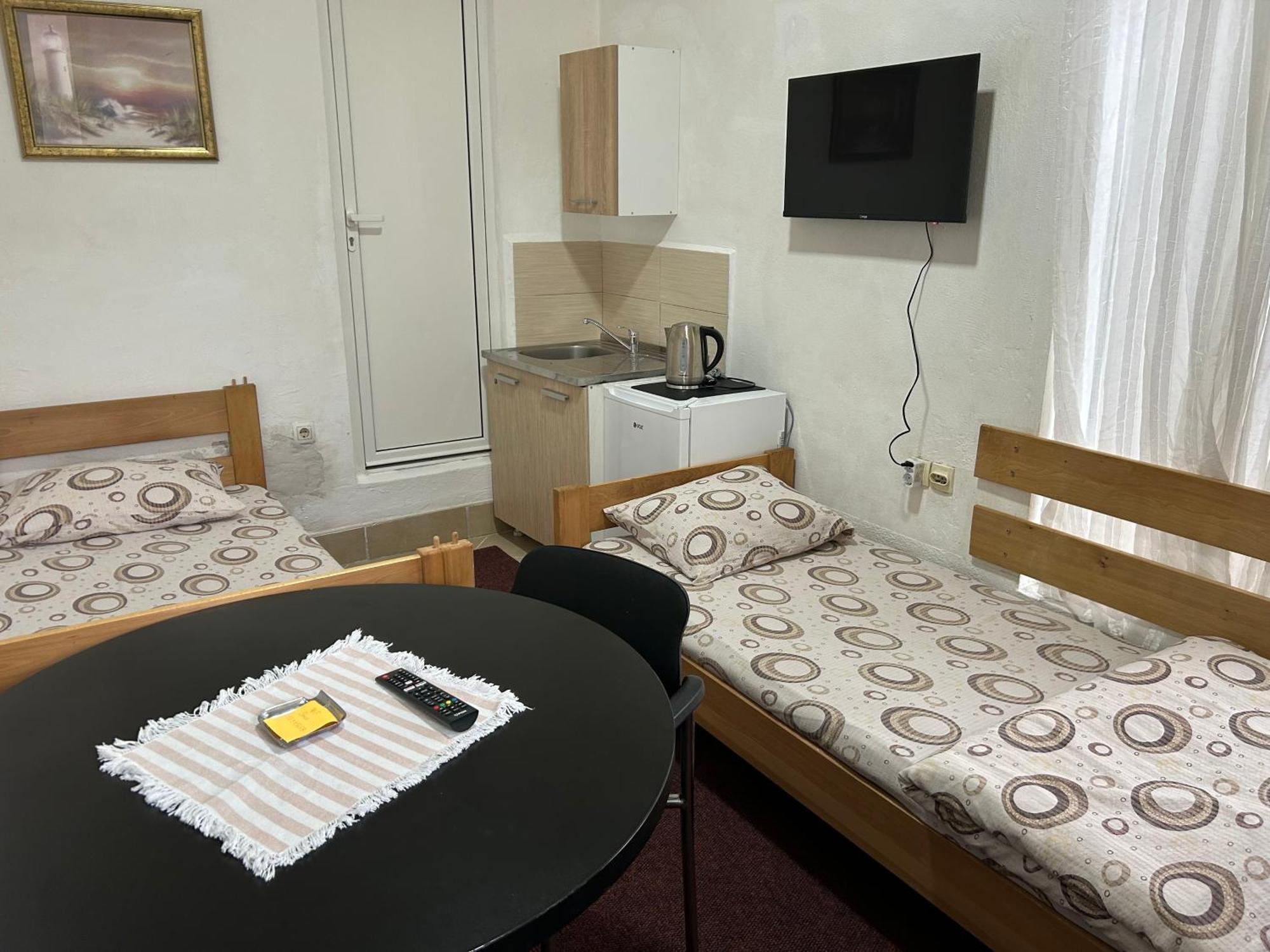 Apartmani & Restoran -S O K O- Sjenica Extérieur photo
